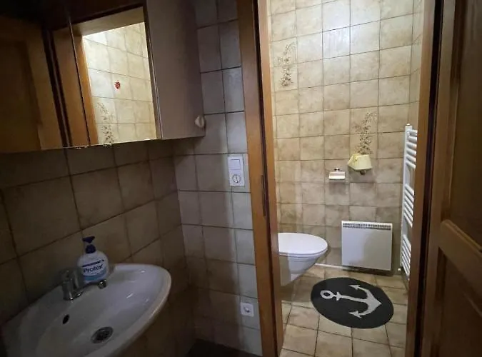 아파트 Blue House